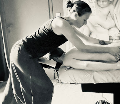 Sensz, Institut De Massage à Villeloin-Coulangé