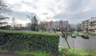So Soin (Dédiée Aux Femmes), Institut de Massage à Montluel