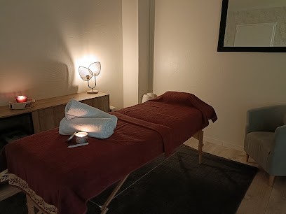 L'orée de Soi - massages holistiques, Institut de Massage à Tallende