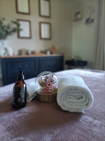 JUNE Studio Facialiste Et Massages Bien-être, Institut de Massage à Houplin-Ancoisne