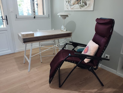 Axelle Senta-Loys / Alchimiste Du Mieux-Être : Massages | Réflexologie | Naturopathie | Transgénérationnel À Périgueux., Institut De Massage à Chalagnac