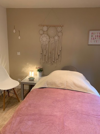 DELPHINE PERRET - Coaching De Vie - Massages Energétiques, Institut de Massage à Linselles
