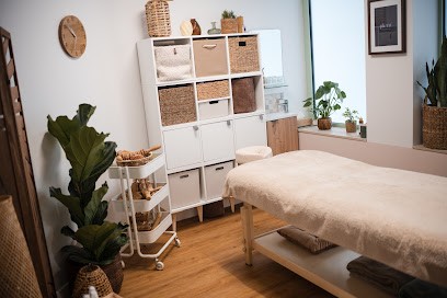 Plum' Sérénité - Massage Relaxant Intuitif / Drainage Lymphatique Renata França Et Post-op / Maderotherapie / Réflexologie, Institut de Massage à Paray-Vieille-Poste