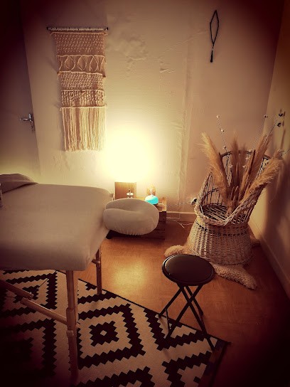 Leeloo Gros Massages Therapist, Institut de Massage à Laguépie