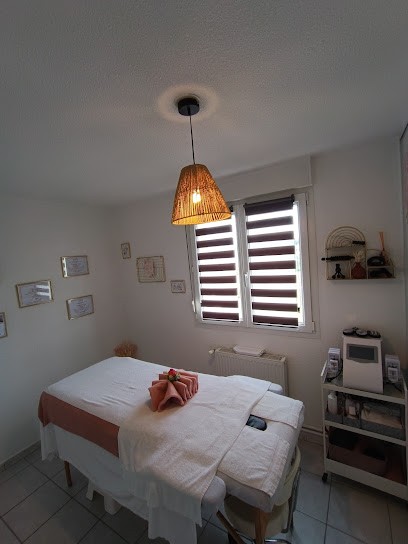 Lucie Lallemand Massage, Institut de Massage à Guénange