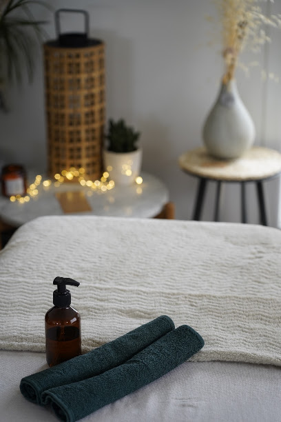Charlotte Achard, Massage Bien-Être, Institut De Massage à Mas-de-Londres