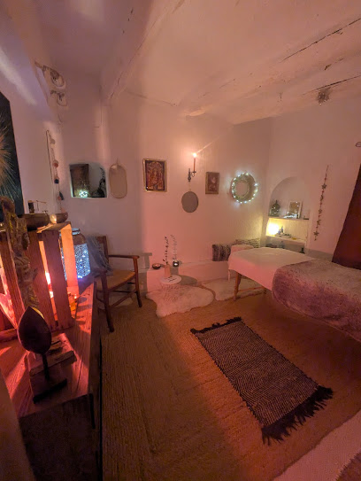 Adn " Amour De Nous" Massage Bien-Être Christelle Magicienne Du Bien-Être Institut De Massage à Saint-Maximin-la-Sainte-Baume