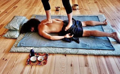 Taponbo Healing - Yin Yoga & Massage, Institut de Massage à Saint Antoine l'Abbaye