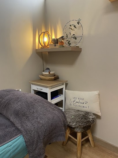 L' Aura Triomphe - Massages & Soins Bien-être Et Sportif Dijon - Quétigny, Institut de Massage à Quetigny