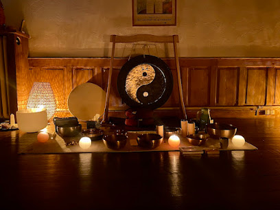 Theia Noa - Massages À Domicile, Sonothérapie, Reiki Institut De Massage à Combloux