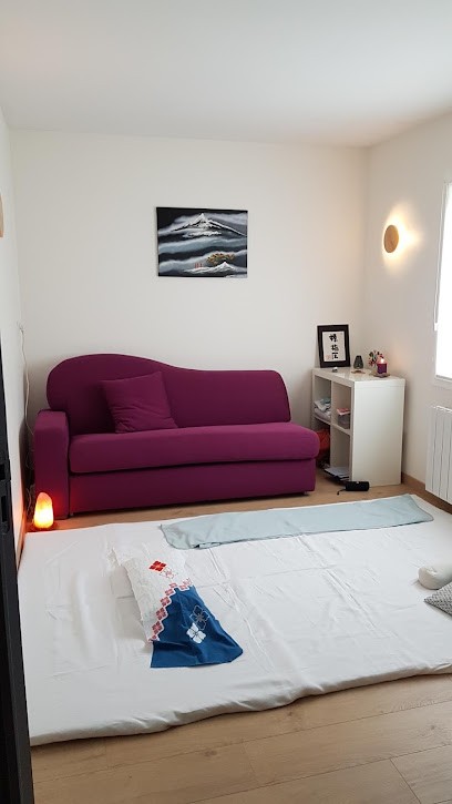 Delphine Bougue - Shiatsu In Laval, Institut de Massage à Louverné