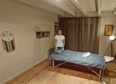 Ô Mains D'hélène, Institut De Massage au Béage