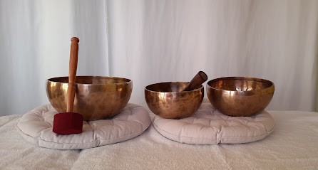 Nadia Piantoni-Ô Soins De Nadia-Massages Corps-Skintao (visage Anti-âge)-BolsTibétains-Soin Aromatouch-Soins énergétiques, Institut de Massage à Villard
