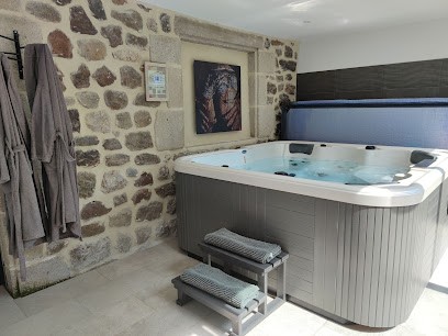 SPA L'énergie Volcanique, Institut de Massage à Jaujac