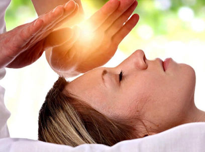 Corinne Geraci - Energéticienne Massothérapeute Esthéticienne Antibes Institut De Massage à Antibes