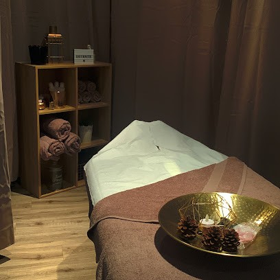 Soleil Blanc Massages, Institut de Massage à Morzine
