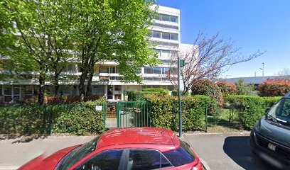 Bisschop Mikael, Institut de Massage à Lormont