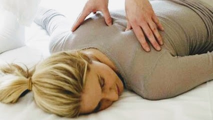 Maud Ba Shiatsu, Amma assis, shiatsu visage, chi nei tsang, Institut de Massage à Saint Martin La Garenne