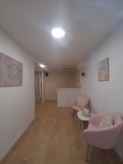 Instant De Bonheur Niort/La Crèche, Institut de Massage à La Crèche