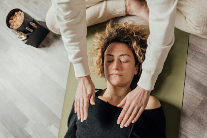 Cabinet Hypnose & Magnétisme Var 83 - La Seyne Sur Mer -(Hypnose Magnétisme , Massage)-Darrazi Hinde Institut De Massage à la Seyne-sur-Mer