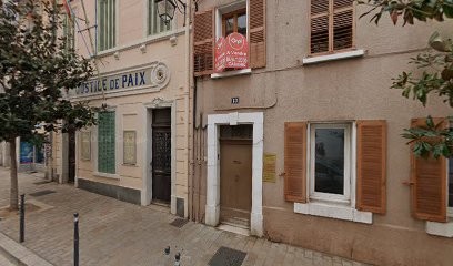 A Fleur De Peau,thérapeute Holistique: Praticienne Ayurveda, Réflexologie Palmaire, Sophrologie, Institut de Massage à Ollioules
