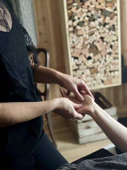 Le Souffle Sacré - Elsa Barrere, Institut De Massage à Échandelys