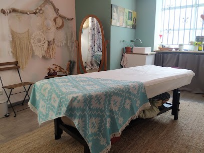 Centre de Massage et d'Ayurvéda ARUNA, Institut de Massage à Surgères