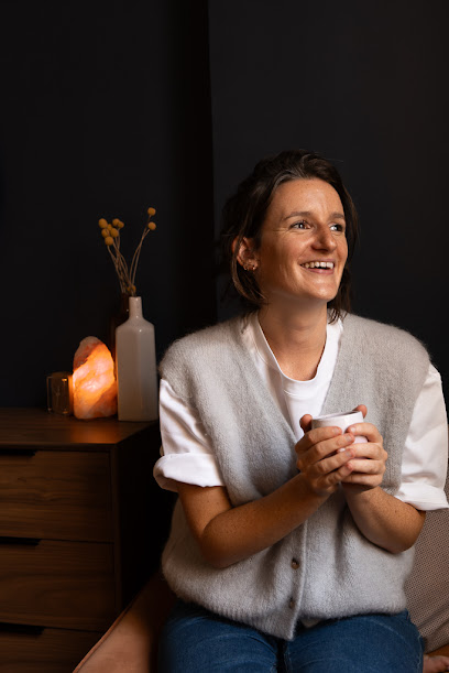 Capucine Douet - Réflexologie, Massages Bien-Être & Yoga - Lyon 6 Institut De Massage à Lyon 06