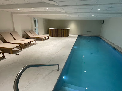Spa Et Institut Les Douceurs De Loire & Hôtel Kyriad Saumur Institut De Massage à Saumur