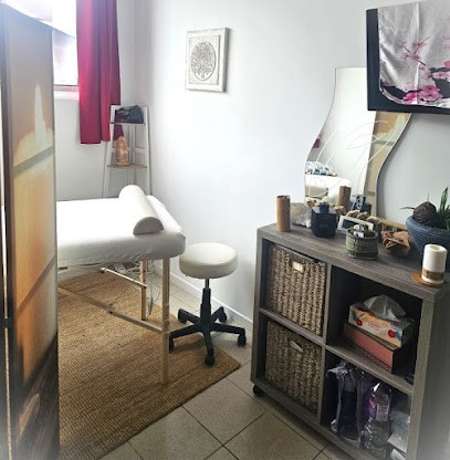 Massages-Soins-Energetiques-by-Céline, Institut de Massage à Mont-de-Marsan
