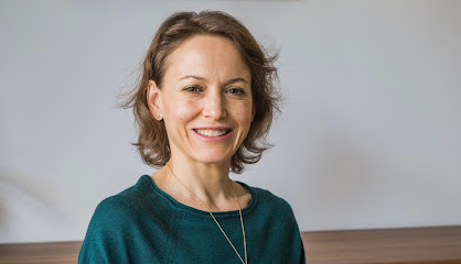 Bien-Être Avec Alexandra : Drainage, Massage, Kobido, Soin Énergétique, Nutrition, Yoga Institut De Massage à Aix-en-Provence