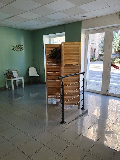 Jérémy Guyot | Massage Bien-être • Sylvothérapie • Accompagnateur Randonnée, Institut de Massage à Sérignan-du-Comtat
