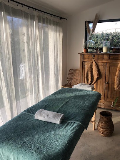Escale Massages - Le Bien être Autour D'Aix-en-Provence, Institut de Massage à Rousset