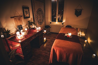 Clémentine Serre - Femmes Rituelles, Institut de Massage à Saint-Étienne-du-Rouvray