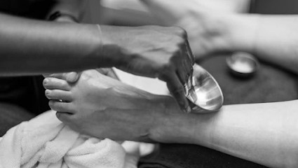 Institut De Beauté Em'sthek Sainte-Gemmes-Sur-Loire 49 Maine Et Loire Agréé Yon-ka, Institut de Massage à Sainte-Gemmes-sur-Loire