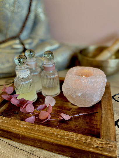 Eve De Revière Naturopathie, Reiki Massages Pour Femmes, Institut De Massage à Romagnat