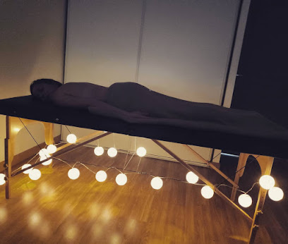 Camille Redion - Sexothérapeute - Masseuse - Sophrologue - Vichy Institut De Massage à Vichy