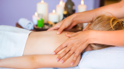 Angélique Jean Massothérapeute 🌸 Equitherapie Institut De Massage à Saint-Vincent-de-Tyrosse