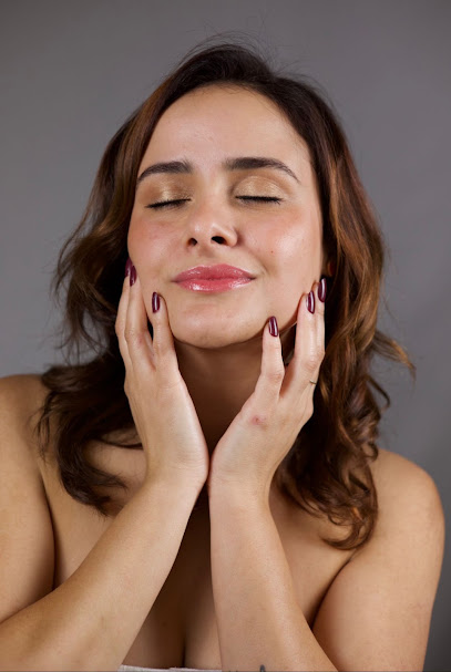 Myrlla Bastos - Estética Avançada Institut De Massage à Villejuif