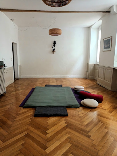 Iva Eckert - Massage Osteothai & Arts Énergétiques Institut De Massage à Strasbourg
