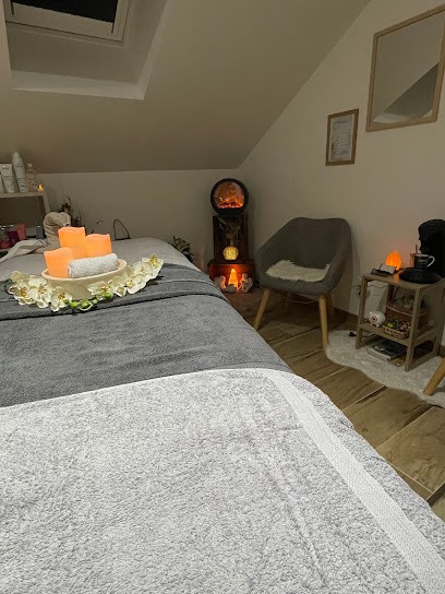 Cj-maitri, Institut de Massage à Larringes