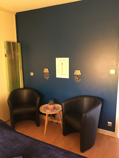 De L'or Entre Les Mains, Institut De Massage à Meilhac