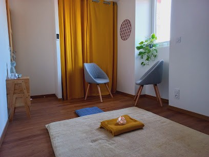 Elsa Dupré Praticienne en Technique de Toucher, Institut de Massage à Dénat